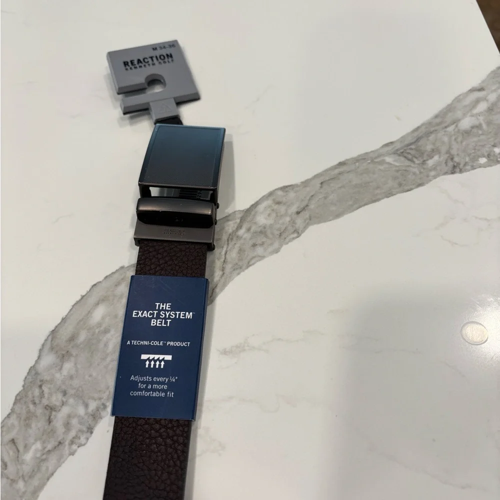 NWT Kenneth Cole reaction‎ Black/ Brown reversible belt size(M) 34/36